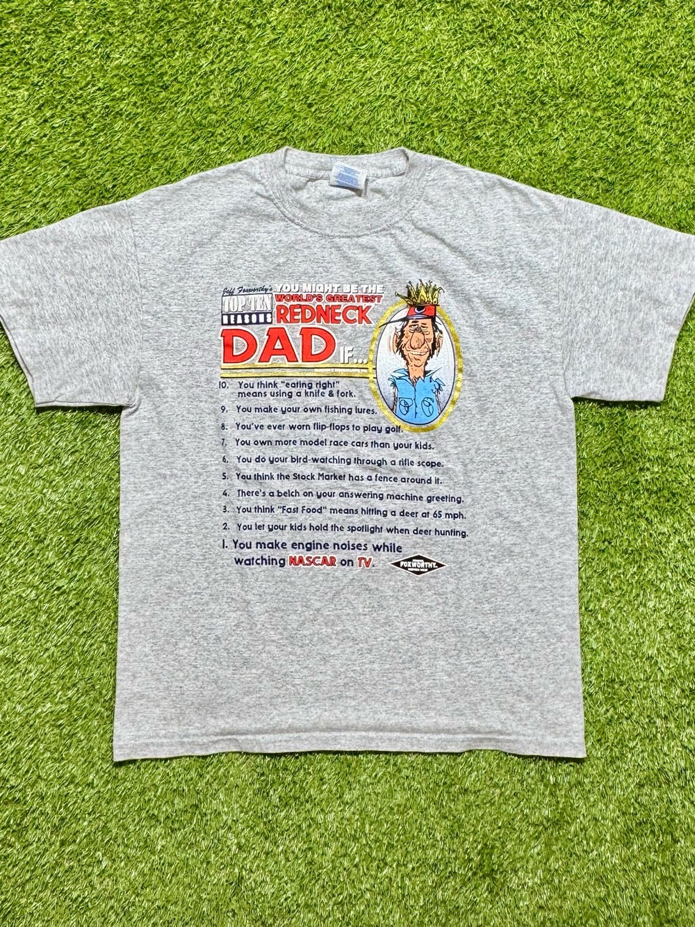Funny Redneck Dad Men’s Graphic T-Shirt Size Medium Gray Grey NASCAR Hunting
